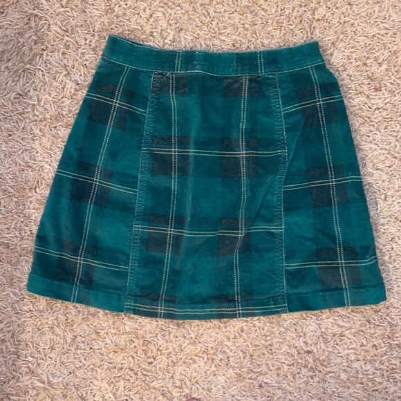Small Urban Outfitter’s Plaid Skirt - Picture 2 of 4